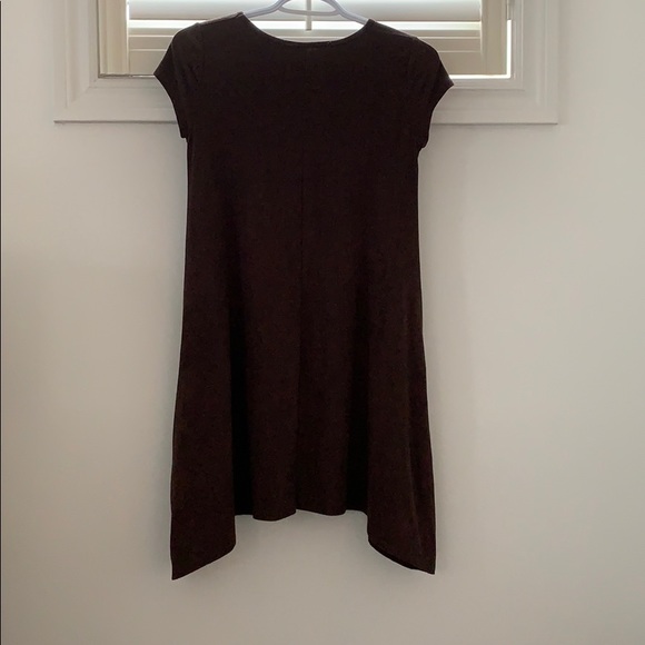 Cute dress with cap sleeves. - Picture 4 of 4